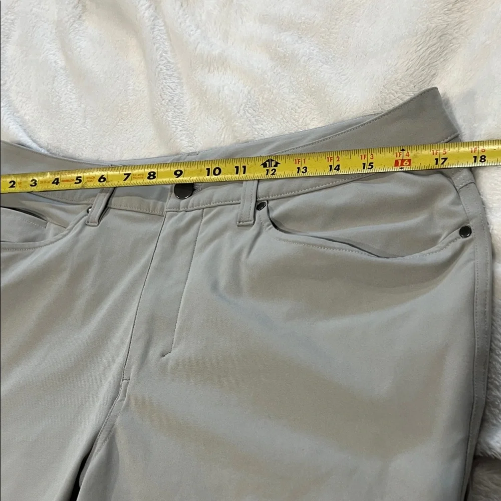 Lululemon ABC Slim Trousers Sz 32